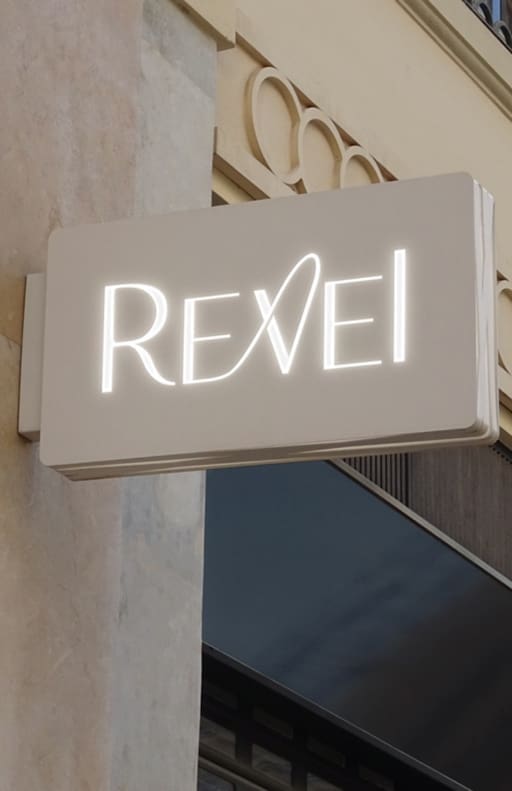 Revel-Light-sign-Vert